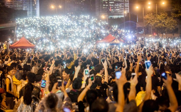 Hong Kong sees third day of massive civil resistance pro-democracy movement Occupy Central